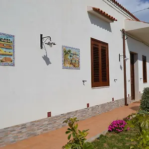 https://casale-boeo.sicilyhotelsitaly.net